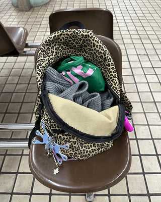 Leopard pattern backpack with zip pockets