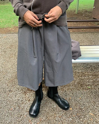 Round Chelsea Boots