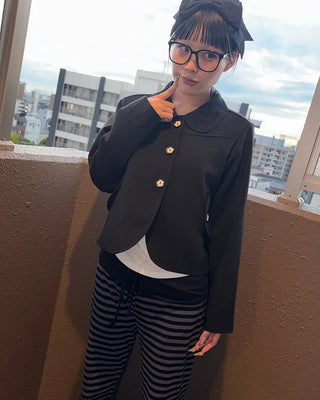 Flower Button Round Collar Jacket