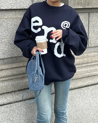 (Unisex) end lettering brushed fleece sweatshirt
