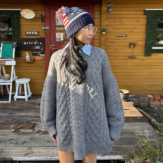 Oversized Cable Knit Round