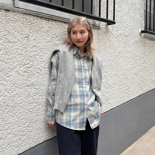 One-pocket loose flannel shirt