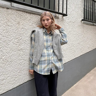 One-pocket loose flannel shirt