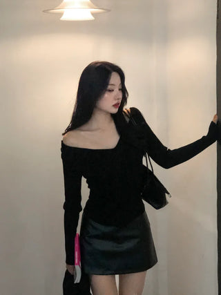 Ribbed V-neck knit