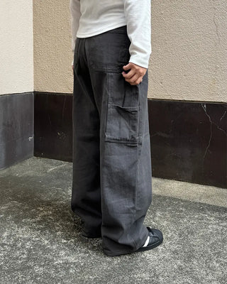 Wide cargo pants