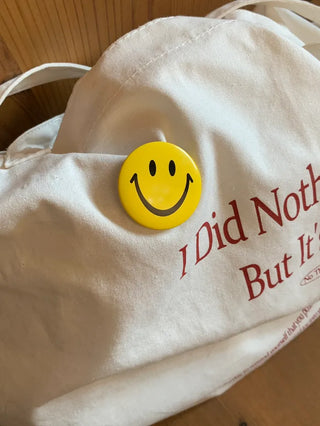 Smile brooch