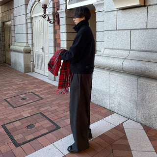 Button-collar half coat
