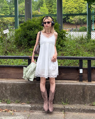 Bust-trace line lingerie dress