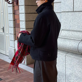 Button-collar half coat