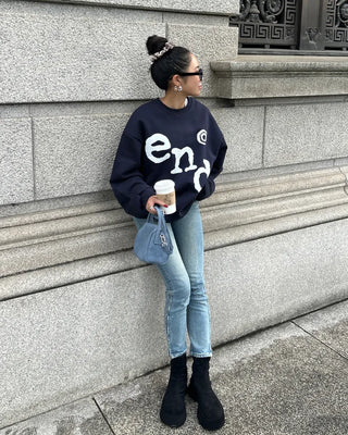 (Unisex) end lettering brushed fleece sweatshirt