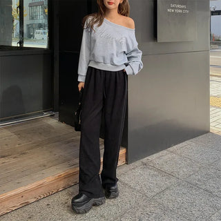 Cubic lettering off-shoulder sweatshirt