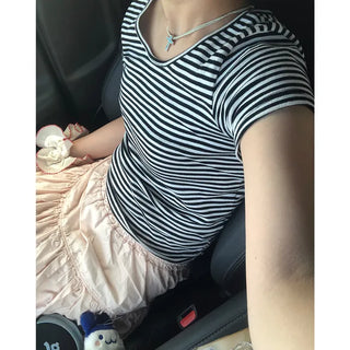 Bordered round short-sleeved T-shirt