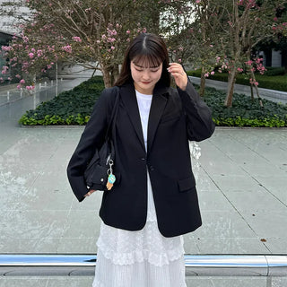 One-button oversized jacket