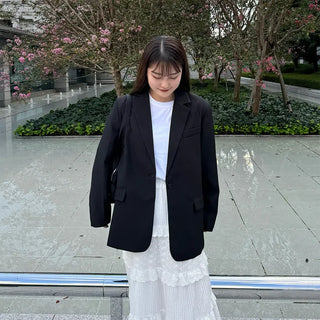 One-button oversized jacket