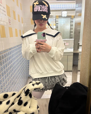 Sailor collar slit button sweatshirt