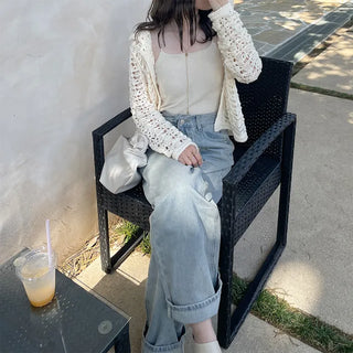 Knit camisole with built-in cups