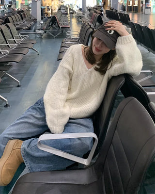 V-neck oversized knit