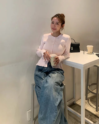 Frilled round neck ribbed cardigan