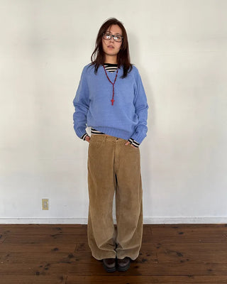 V-neck stitched raglan knit sweater