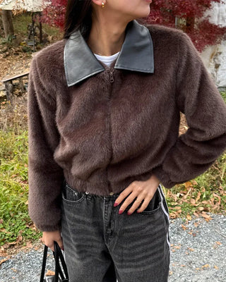 Leather collar fur jacket