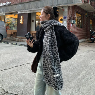 V-neck boa open jacket