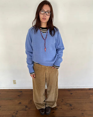 V-neck stitched raglan knit sweater