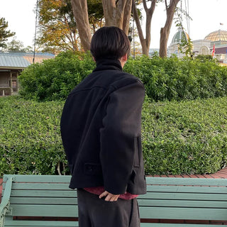 Button-collar half coat