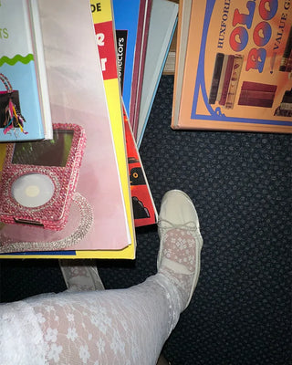 Flower lace sheer knee-high socks