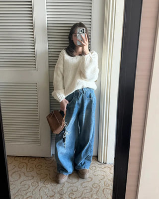 V-neck oversized knit