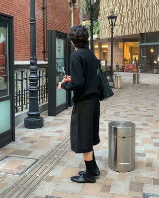 Basic round-button cardigan