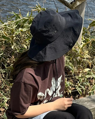 Wide-brimmed safari hat