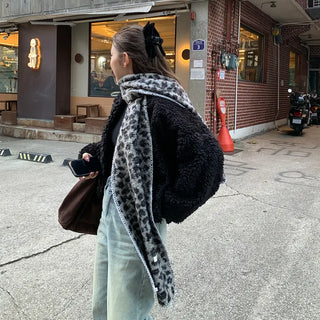 V-neck boa open jacket