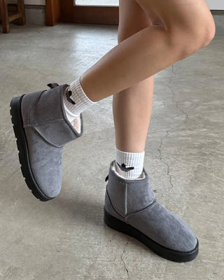 UGG short boots