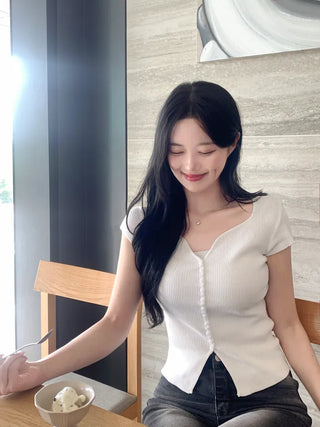 [7 colors] Rib-knit short-sleeved cardigan