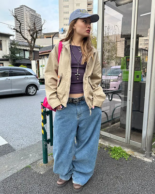 Jewel neck cropped sleeve T-shirt