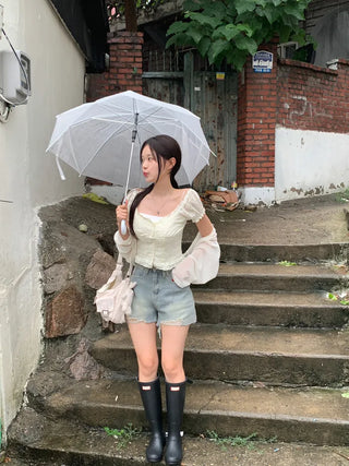 Eyelet puff blouse (2 colors)
