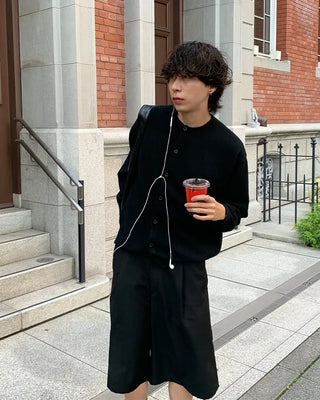 Basic round-button cardigan