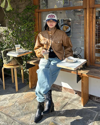 Knee-damaged vintage denim pants