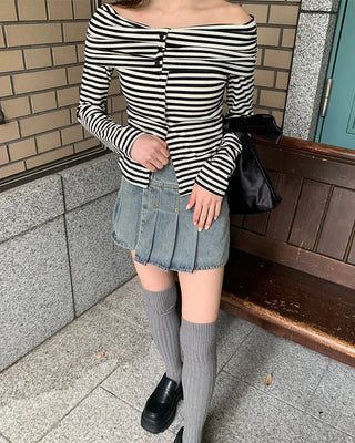 Side-adjustable wrap pleated denim mini skirt