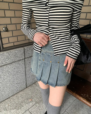 Side-adjustable wrap pleated denim mini skirt
