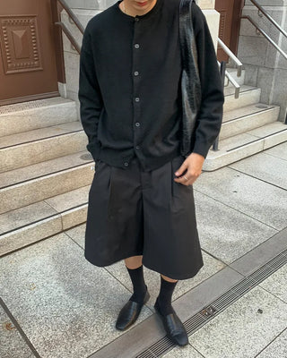 Basic round-button cardigan