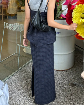 Soccer check back slit long skirt