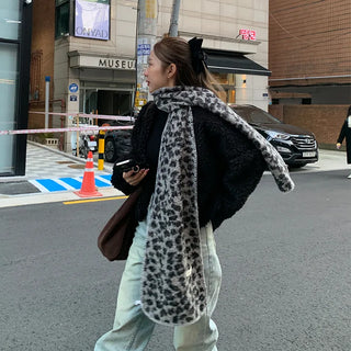 V-neck boa open jacket