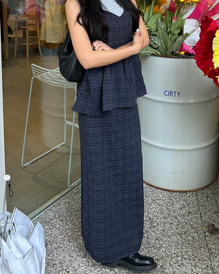 Soccer check back slit long skirt