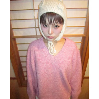 Wool back tag detail V-neck oversized knit