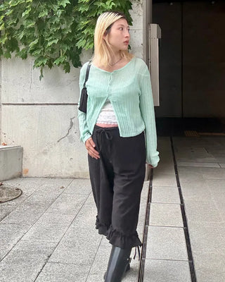 Big Pattern Dot Frill Hem Half Pants