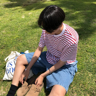 Colored striped short-sleeved T-shirt