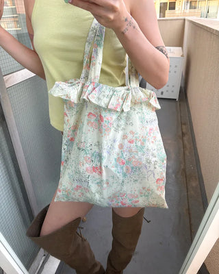 Frill Wrap Antique Flower Tote Bag