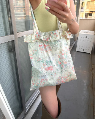 Frill Wrap Antique Flower Tote Bag