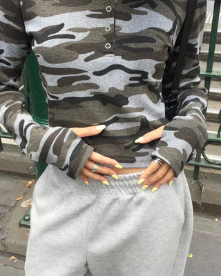 [4th Re-release] (ORIGINAL) Lettering Camo Long Sleeve T-Shirt